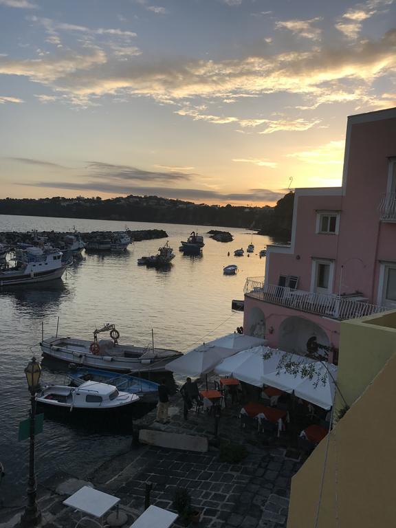 La Casa Di Titina Leilighet Procida Eksteriør bilde