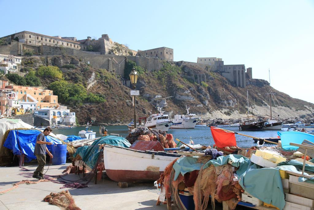 La Casa Di Titina Leilighet Procida Eksteriør bilde