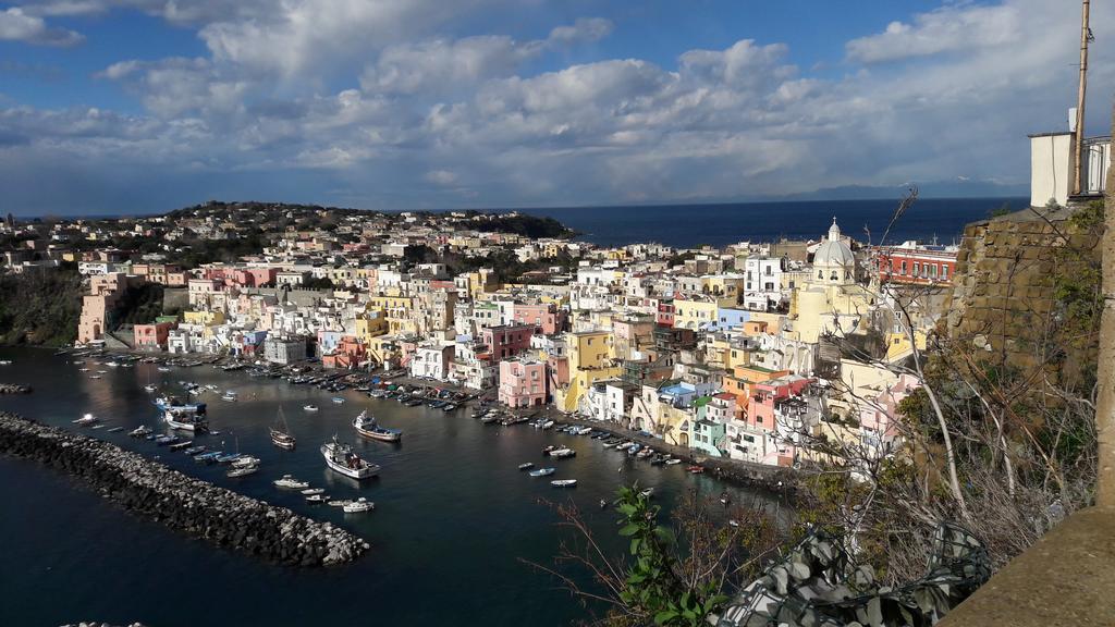 La Casa Di Titina Leilighet Procida Eksteriør bilde